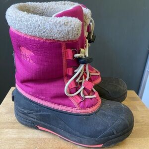 Sorel boots, big kids size 2